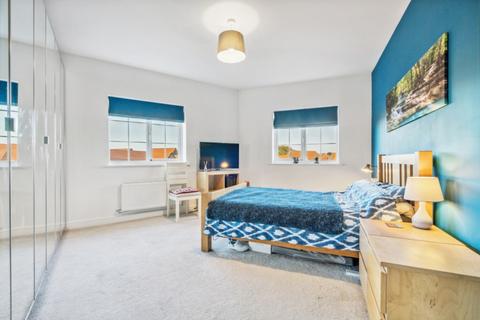 8 Falcon Drive, Didcot, OX11 6HT