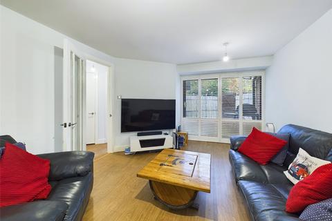 1 bedroom maisonette for sale, Courtney Park Road, Langdon Hills, Basildon, Essex, SS16