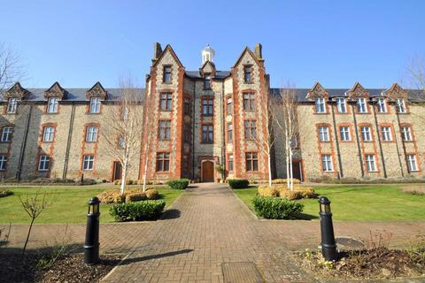 2 bedroom apartment for sale, Gilbert Scott Court, Whielden Street, Old Amersham.  HP7 0AP