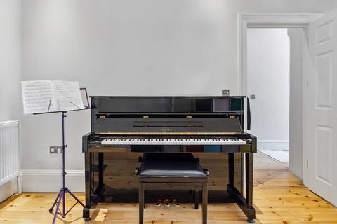 109 Merton Hall Road, London, SW19 3PY