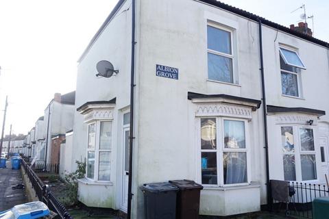 2 bedroom terraced house to rent, Carrington Street, Hull, HU3 3HX