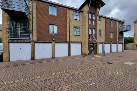 2 bedroom flat for sale, Abbey Road, Barking