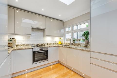 100 Berwick Crescent, Sidcup, DA15 8HR