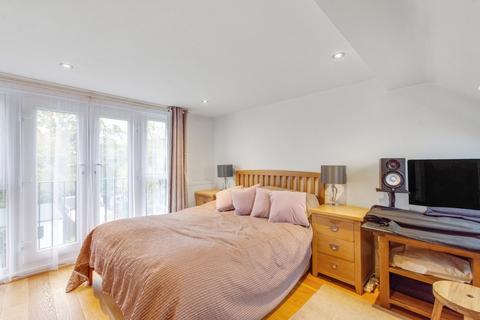100 Berwick Crescent, Sidcup, DA15 8HR