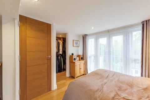 100 Berwick Crescent, Sidcup, DA15 8HR