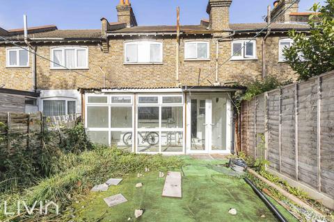 87 Torridge Road, Thornton Heath, CR7 7EZ