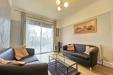 1 bedroom apartment to rent, Imperial Drive , Harrow HA2