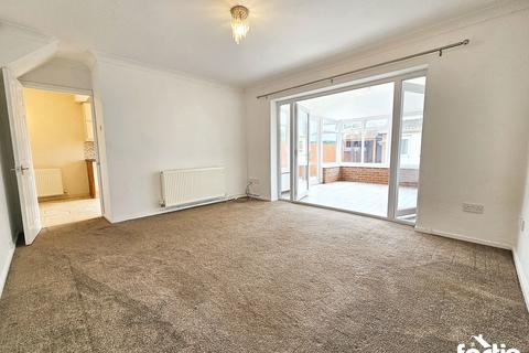 42 Ashcroft Crescent, Cardiff, CF5 3RN