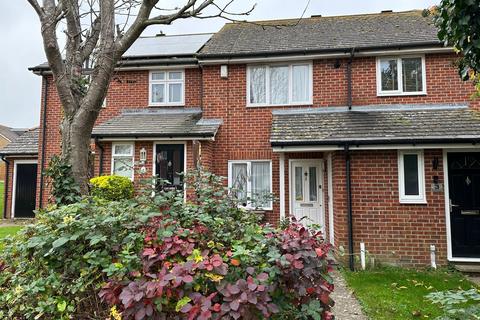 2 bedroom terraced house to rent, Burgess Close, Minster, CT12