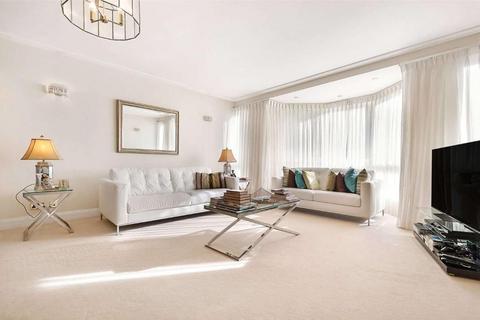 3 bedroom apartment to rent, Balmoral Court, 20 Queens Terrace NW8