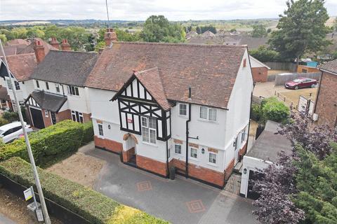 5 bedroom detached house for sale, Buckingham Road, Bletchley, Milton Keynes