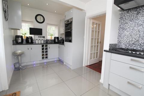 5 bedroom detached house for sale, Buckingham Road, Bletchley, Milton Keynes