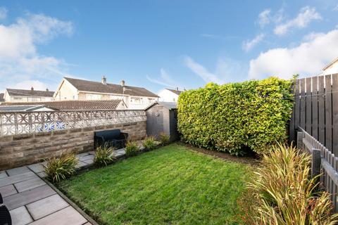 3 bedroom semi-detached house for sale, Sleningford Rise, Crossflatts, Bingley, West Yorkshire, BD16