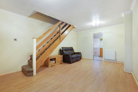 2 bedroom terraced house for sale, Oliver Close, Chatham, ME4