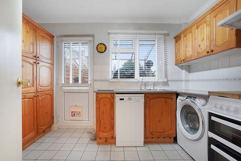 2 bedroom terraced house for sale, Oliver Close, Chatham, ME4