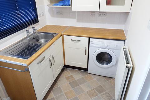 1 bedroom flat to rent, Dorset Close, Great Yarmouth, NR30