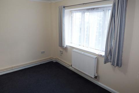 1 bedroom flat to rent, Dorset Close, Great Yarmouth, NR30