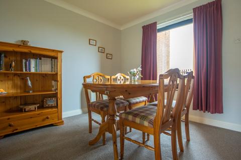 2 bedroom ground floor flat for sale, Redgate Heights, Hunstanton