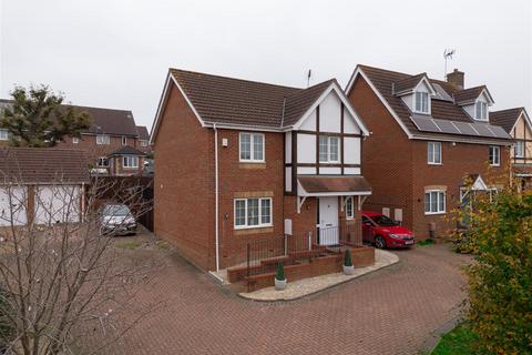 3 bedroom detached house for sale, Treeview, Stowmarket IP14