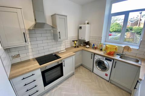 2 bedroom flat to rent, St James Crescent, Uplands, , Swansea