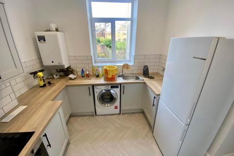 2 bedroom flat to rent, St James Crescent, Uplands, , Swansea