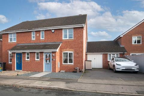 3 bedroom semi-detached house for sale, Wheatcroft Close, Redditch B97