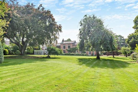 6 bedroom house for sale, The Parade, Parkgate, Neston, CH64