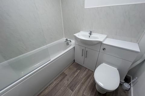 3 bedroom terraced house to rent, Burlington Court, Nottingham, Nottinghamshire, NG5