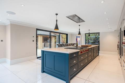 63 Dome Hill, Caterham, CR3 6EF