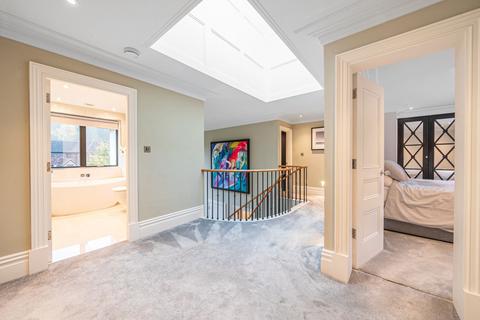 63 Dome Hill, Caterham, CR3 6EF