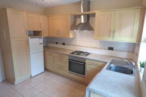 2 bedroom terraced house to rent, Frances Street, Macclesfield