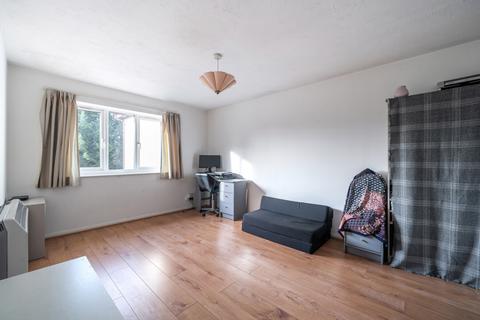 1 bedroom apartment for sale, Wildbank Court, White Rose Lane, Woking