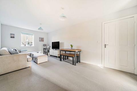 2 bedroom ground floor flat for sale, Carter Close, Hawkinge