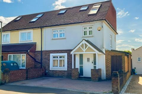 88 Beauchamp Road, West Molesey, KT8 2PH