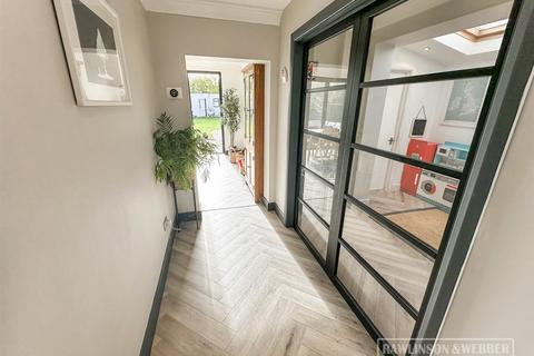 88 Beauchamp Road, West Molesey, KT8 2PH