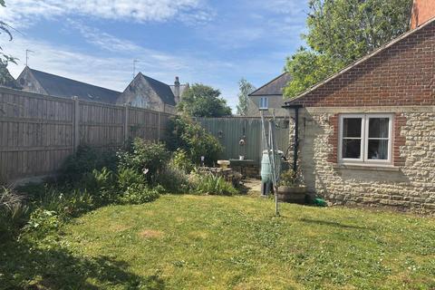 2 bedroom semi-detached house for sale, The Causeway, Chippenham