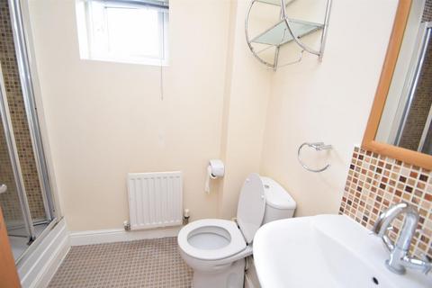 5 bedroom house to rent, Mackworth Street, Manchester M15