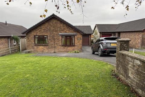 3 bedroom detached bungalow for sale, Carmarthen Road, Llandeilo