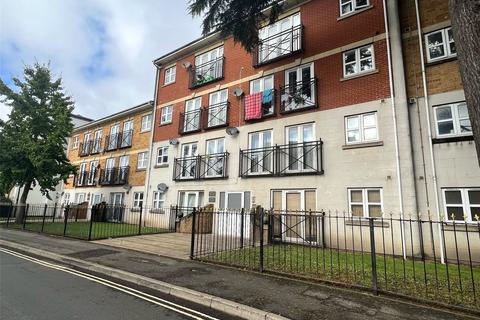 2 bedroom flat to rent, Handel Road, Hampshire SO15