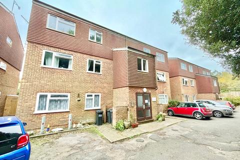 2 bedroom flat for sale, Kings House, Pevensey Road, St Leonards-on-Sea, TN38