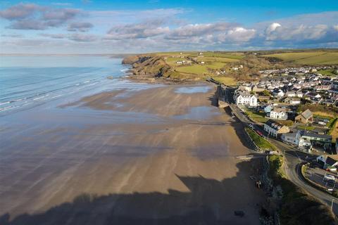 2 bedroom flat for sale, Enfield Road, Broad Haven, SA62