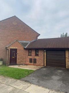 3 bedroom semi-detached house to rent, Maidwell Way, Grimsby