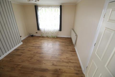 3 bedroom terraced house for sale, Avenue Road, Dudley