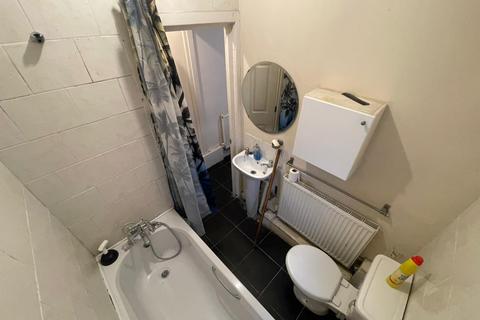 1 bedroom terraced house to rent, Broughton Avenue, Doncaster