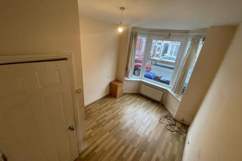 1 bedroom terraced house to rent, Broughton Avenue, Doncaster