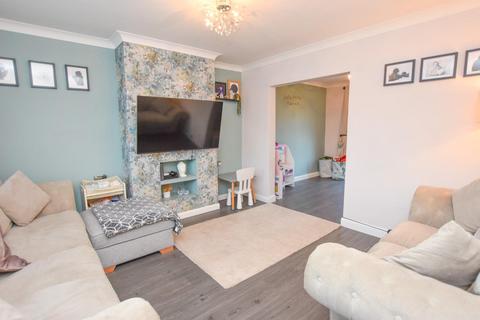 3 bedroom semi-detached house for sale, Alton Close, Ashton-In-Makerfield, Wigan, WN4 9TX