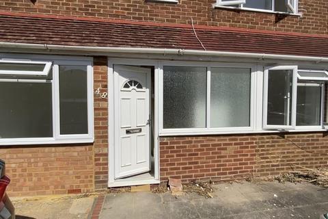 1 bedroom in a house share to rent, Angola Road, Worthing, BN14