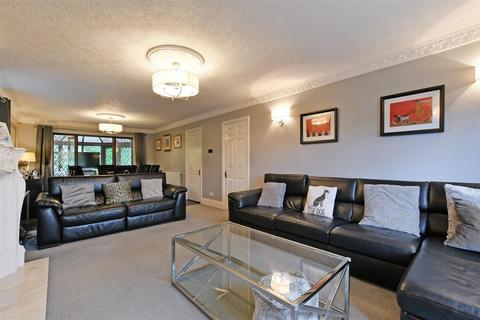 4 bedroom detached house for sale, Causeway Glade, Dore S17