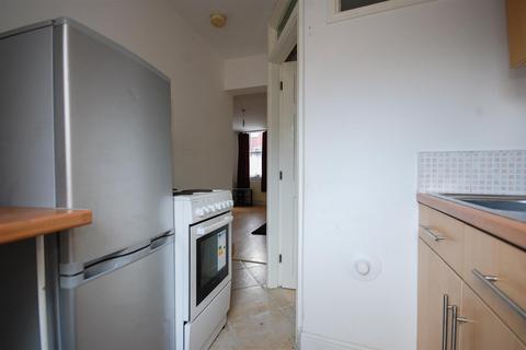 1 bedroom apartment to rent, Station Road, Loftus