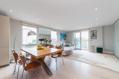 3 bedroom flat to rent,  Plough Road, London SW11